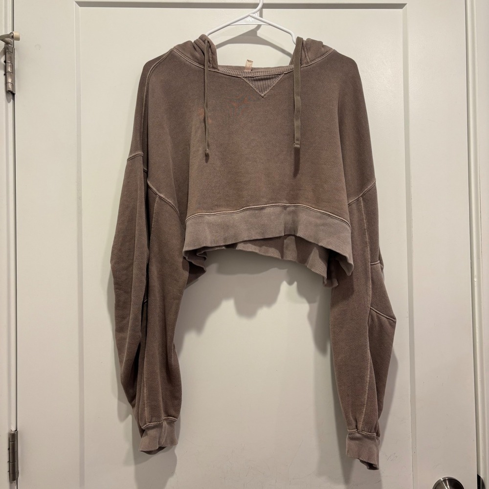 Free People FP Movement Cropped Hoodie M Brown Mauve Raw Hem Pullover Sweatshirt